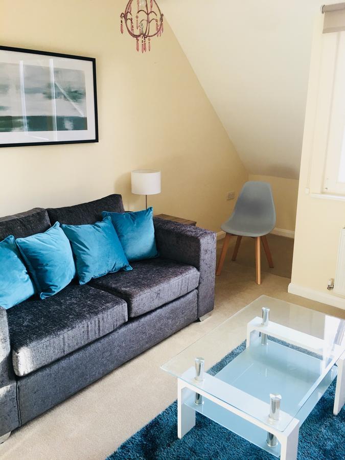 Amberblue@Epsom Apartment Екстериор снимка
